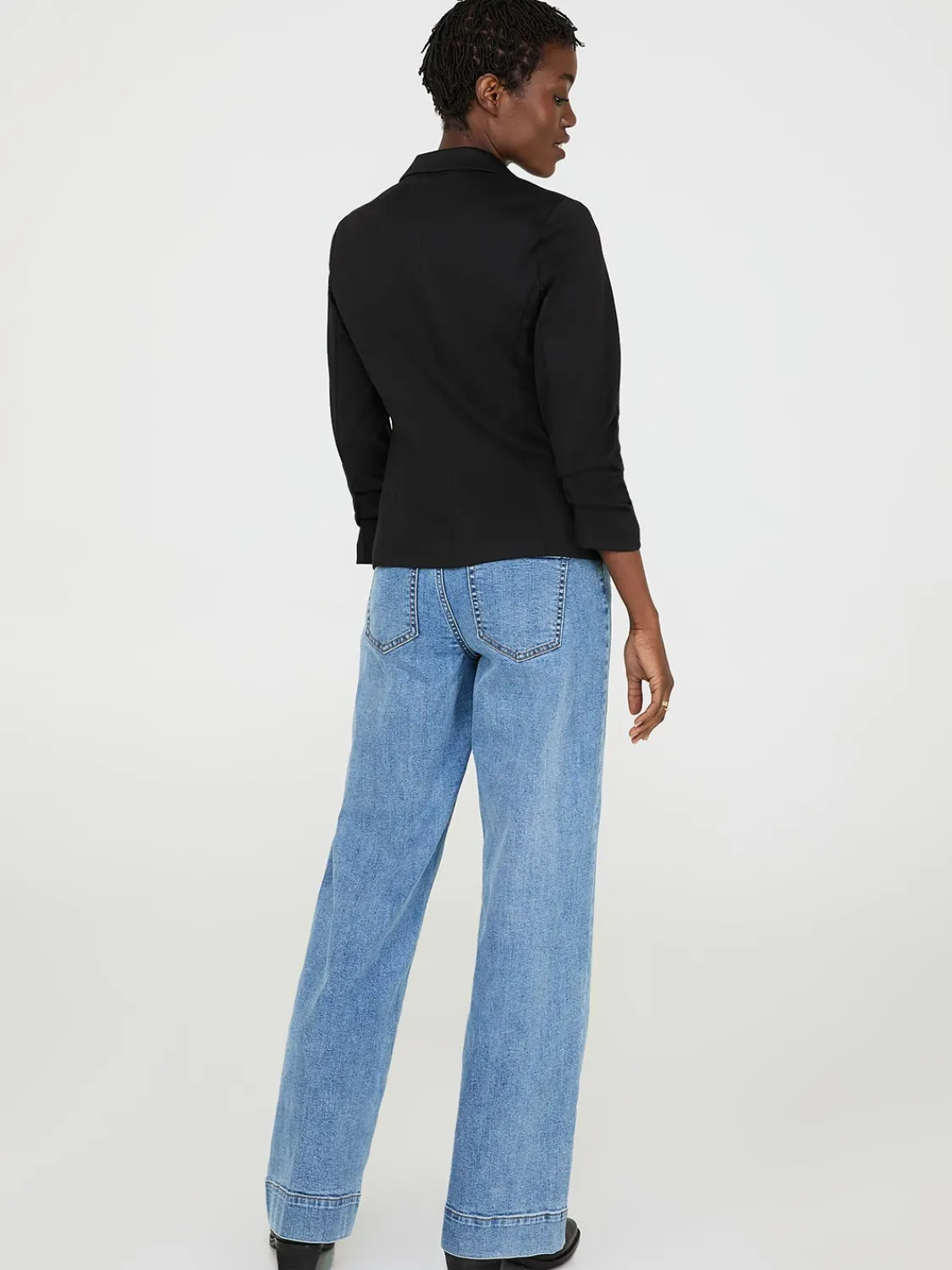Suzy Shier Blazers & Vests>3/4 Ruched Sleeve Blazer