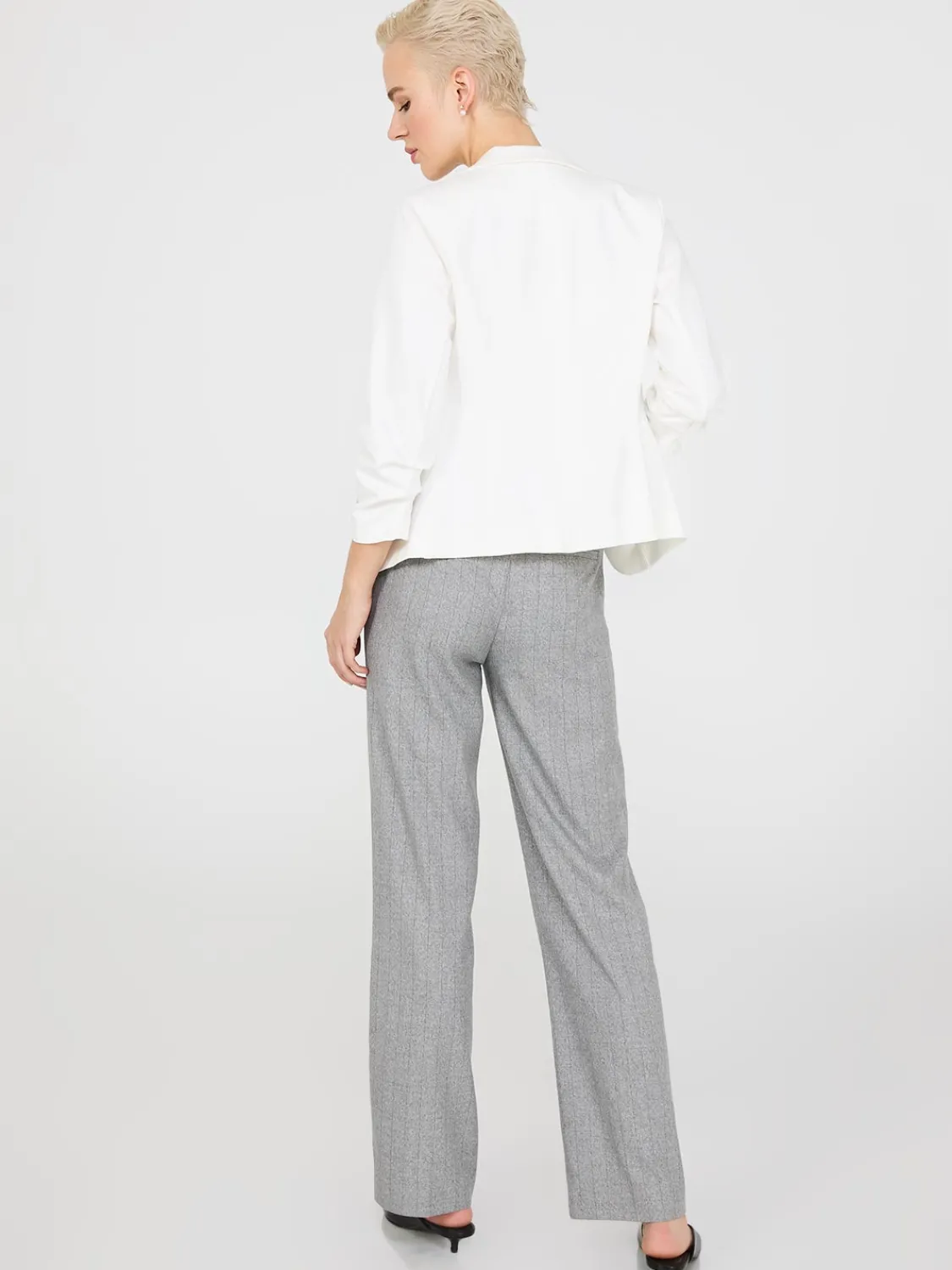 Suzy Shier Blazers & Vests>3/4 Ruched Sleeve Blazer