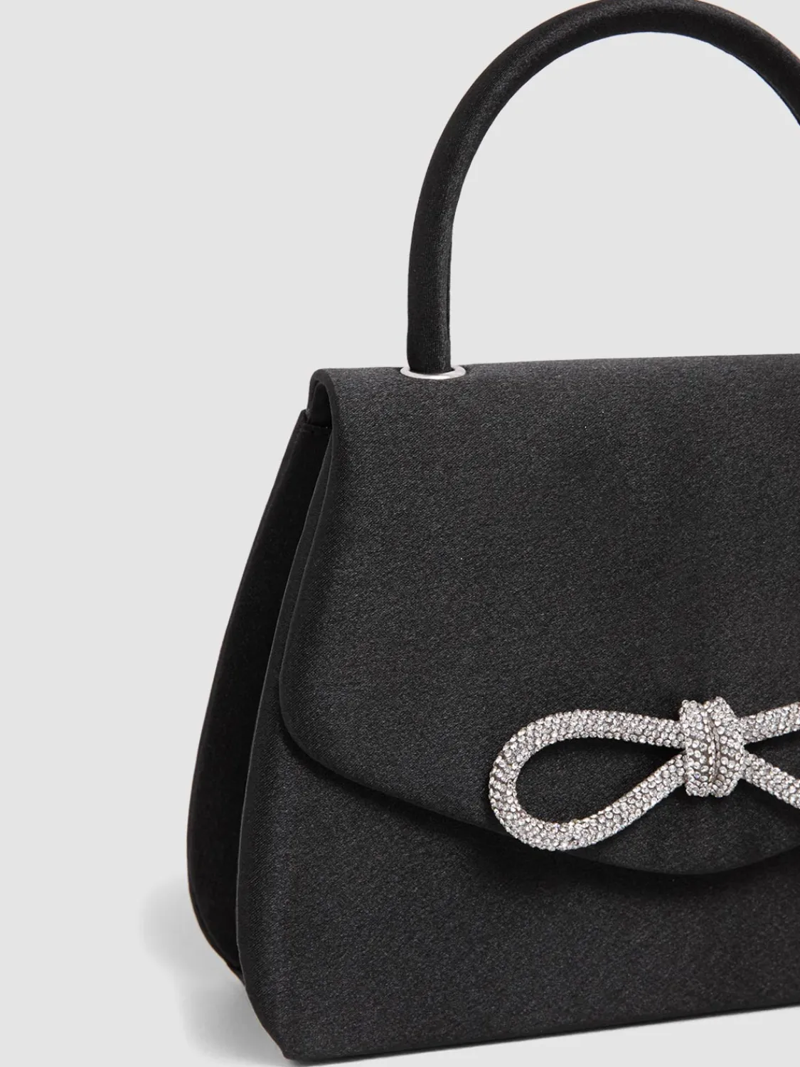 Suzy Shier Handbags By Le Château>Satin Handbag With Bow