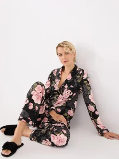 Suzy Shier Belts, Handbags & Shoes|Lounge & Pjs>Bow Slide Slippers
