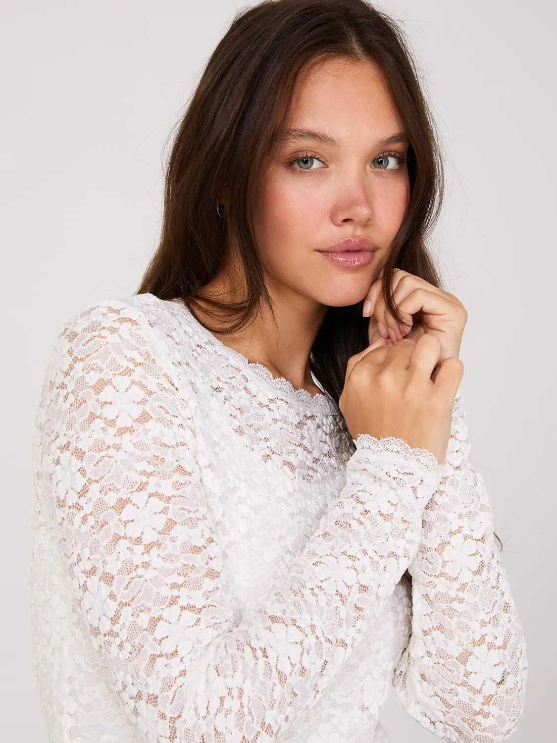 Suzy Shier Tops|Long Sleeve>Bubble Lace Long Sleeve Top With Cami