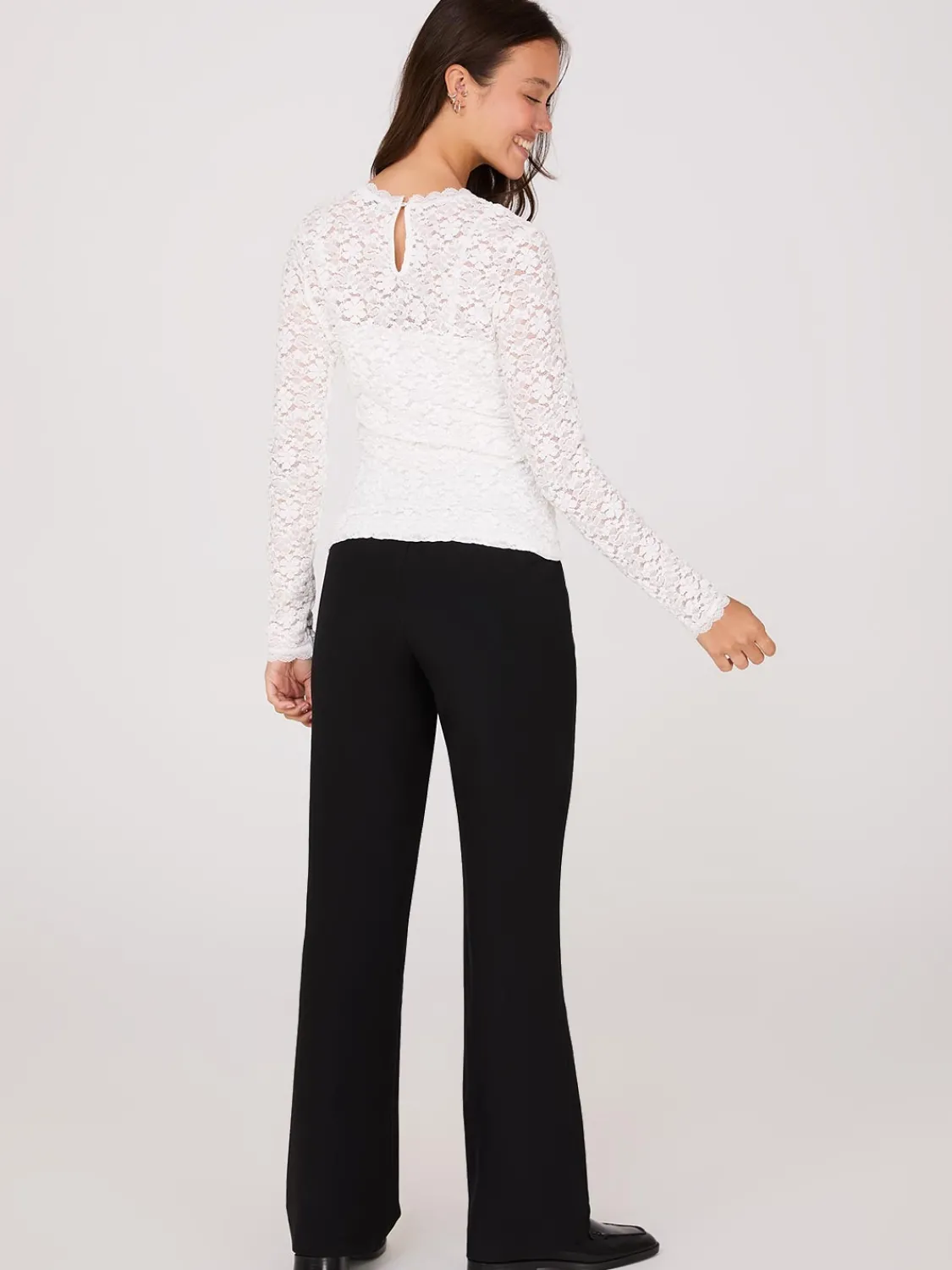 Suzy Shier Tops|Long Sleeve>Bubble Lace Long Sleeve Top With Cami