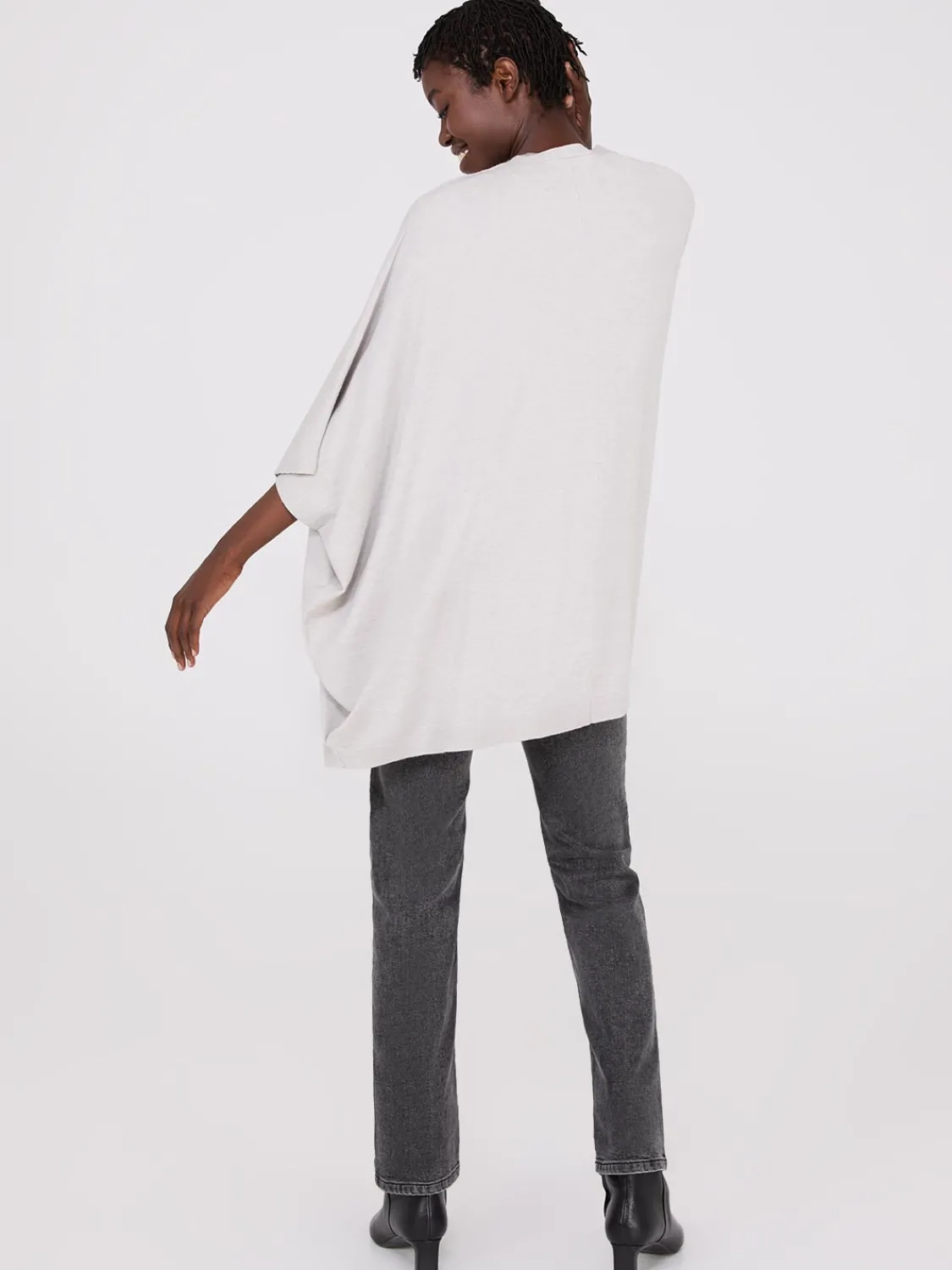 Suzy Shier Long Sleeve|Sweaters & Cardigans>Dolman Sleeve Open Cape Sweater