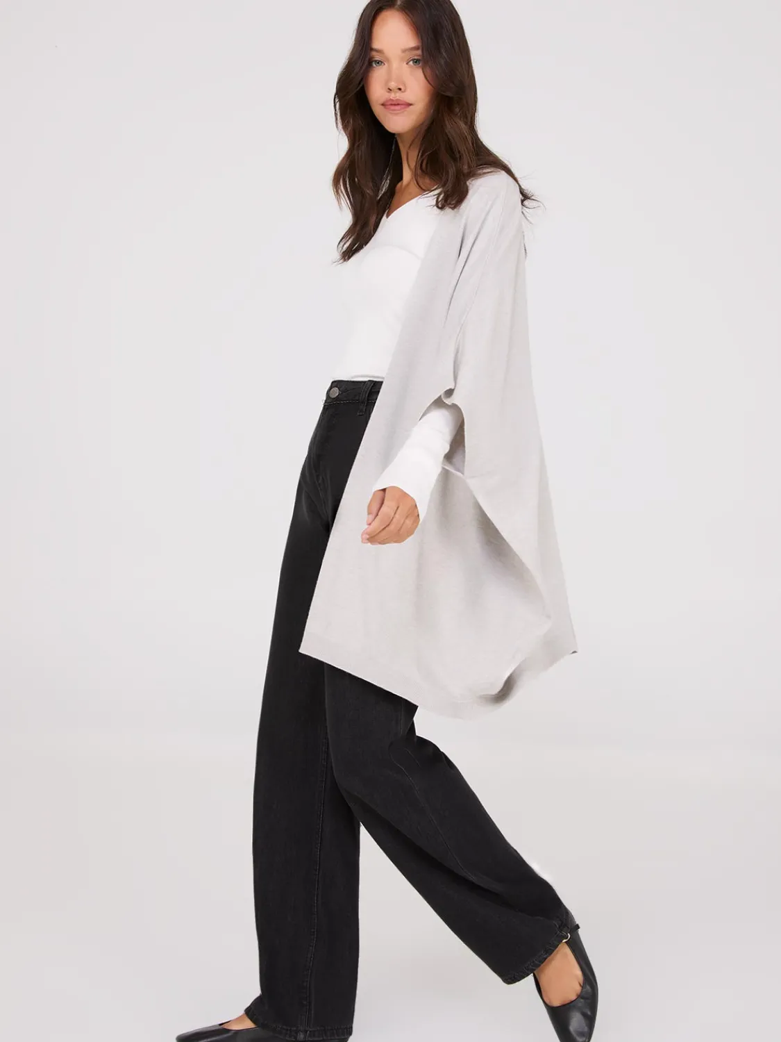Suzy Shier Long Sleeve|Sweaters & Cardigans>Dolman Sleeve Open Cape Sweater
