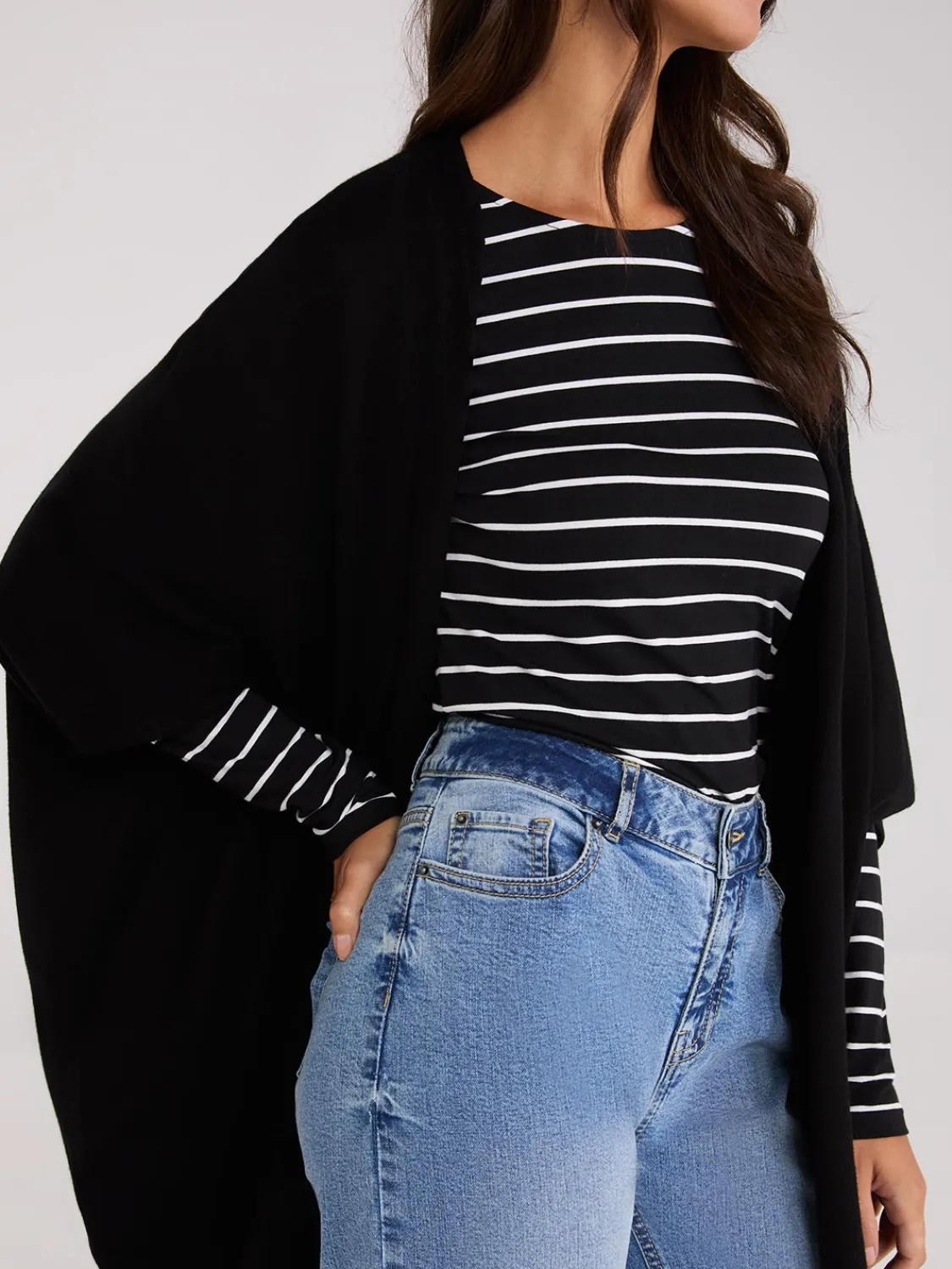 Suzy Shier Long Sleeve|Sweaters & Cardigans>Dolman Sleeve Open Cape Sweater