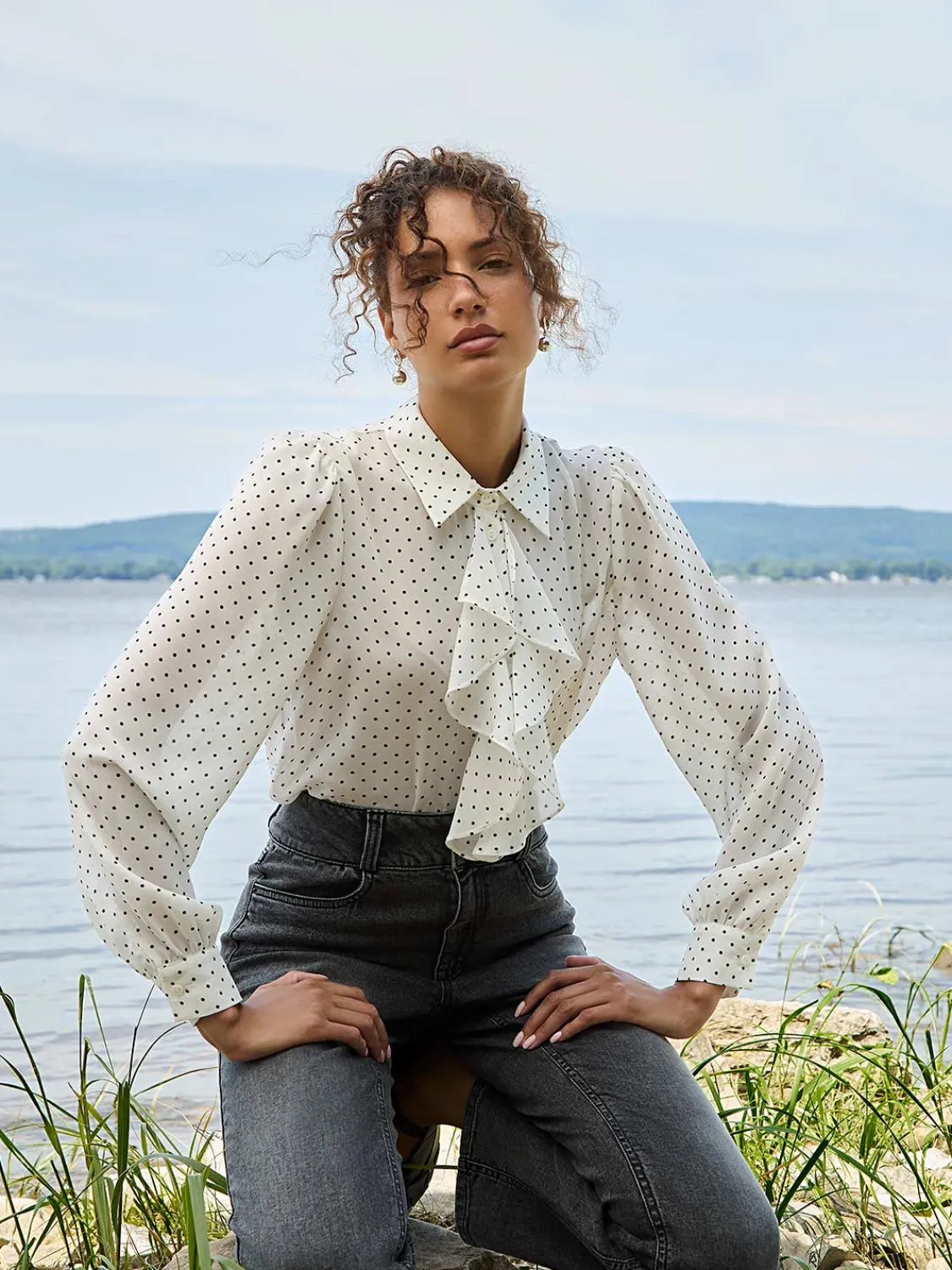 Suzy Shier Tops|Long Sleeve>Dot Print Ruffle Button-Front Blouse