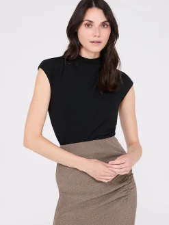 Suzy Shier Tops|Sleeveless><noscript><img width=