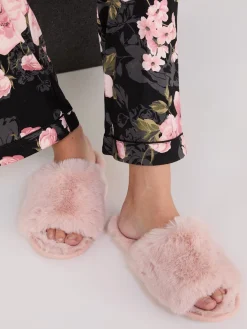 Suzy Shier Belts, Handbags & Shoes|Lounge & Pjs><noscript><img width=