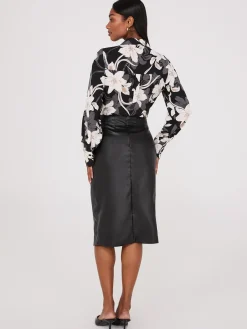 Suzy Shier Skirts><noscript><img width=