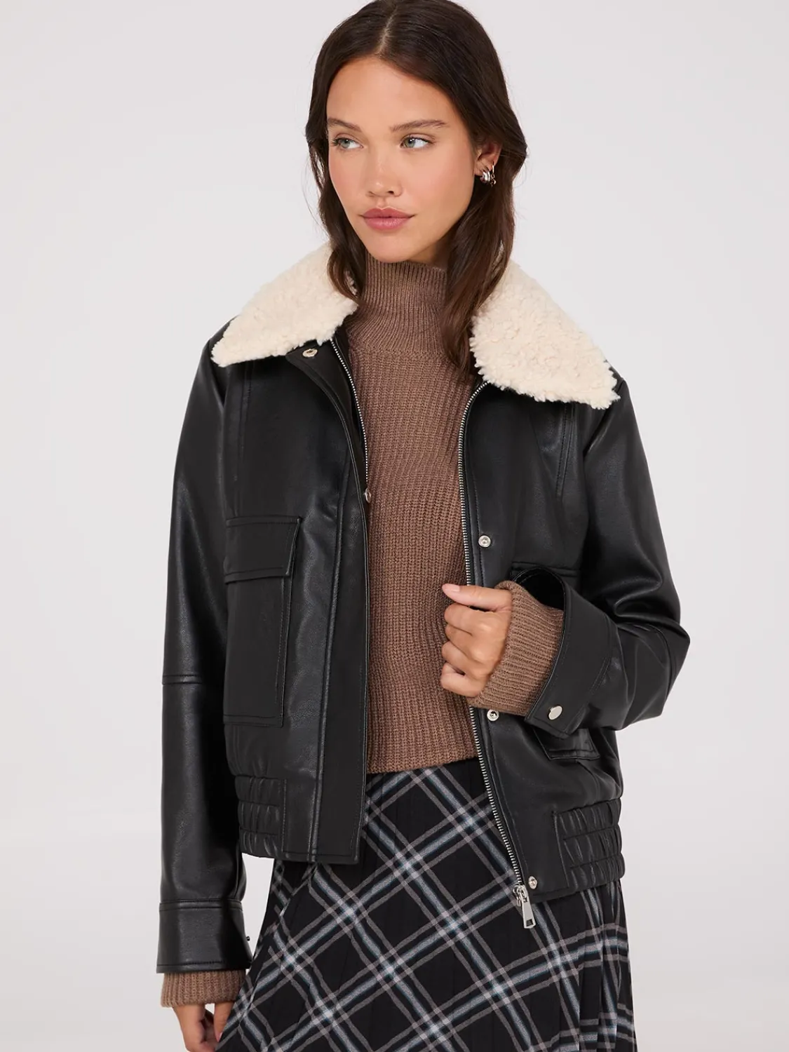 Suzy Shier Puffers & Jackets|Puffers & Jackets>Faux Leather Jacket With Shearling Collar