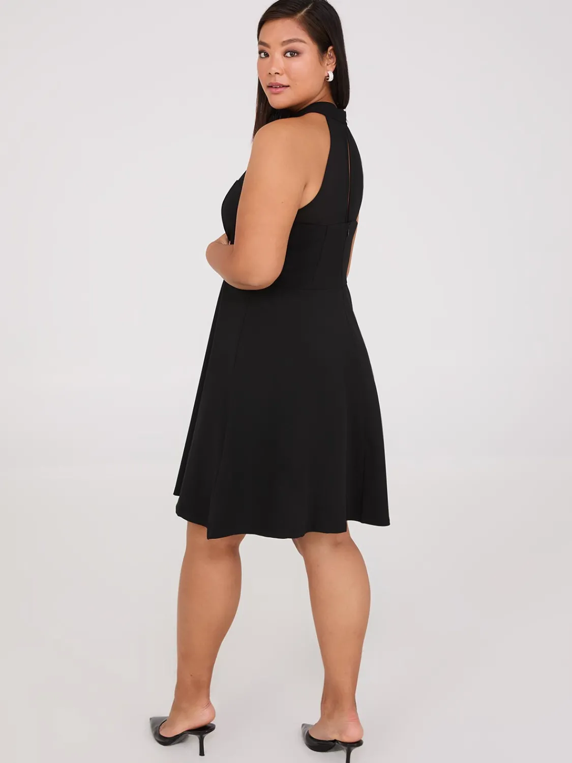 Suzy Shier Mini|Party Dresses>Fit & Flare Halter Neck Dress
