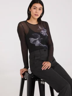 Suzy Shier Tops|Long Sleeve>Floral Placement Mesh Top With Cami