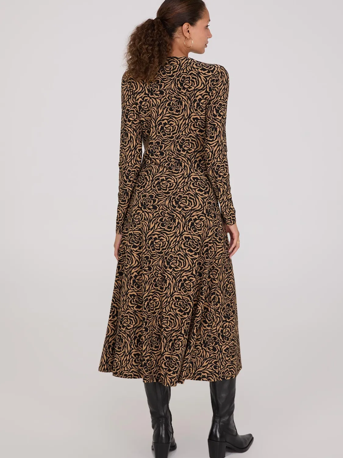 Suzy Shier Casual Dresses|Work Dresses>Floral Print Gathered Midi Dress
