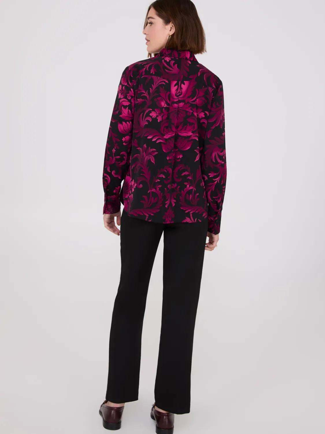 Suzy Shier Tops|Long Sleeve>Floral Print Rounded Hem Blouse