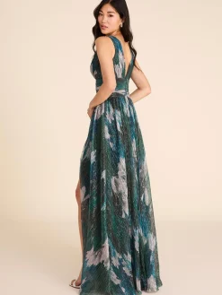 Suzy Shier Evening Gowns - Le Château><noscript><img width=