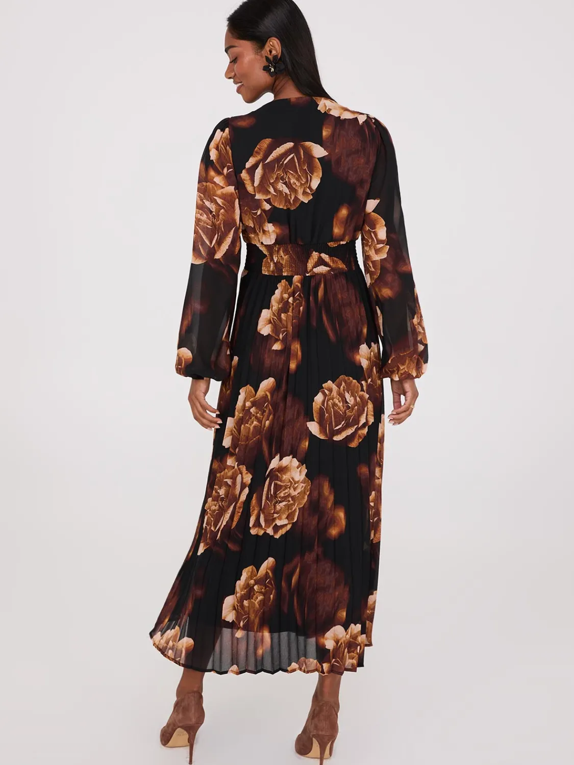 Suzy Shier Midi & Maxi>Floral Print V-Neck Pleated Maxi Dress