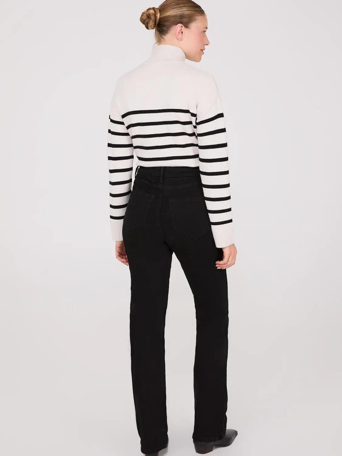 Suzy Shier Jeans|Pants>Front Pintuck Bootcut Jeans