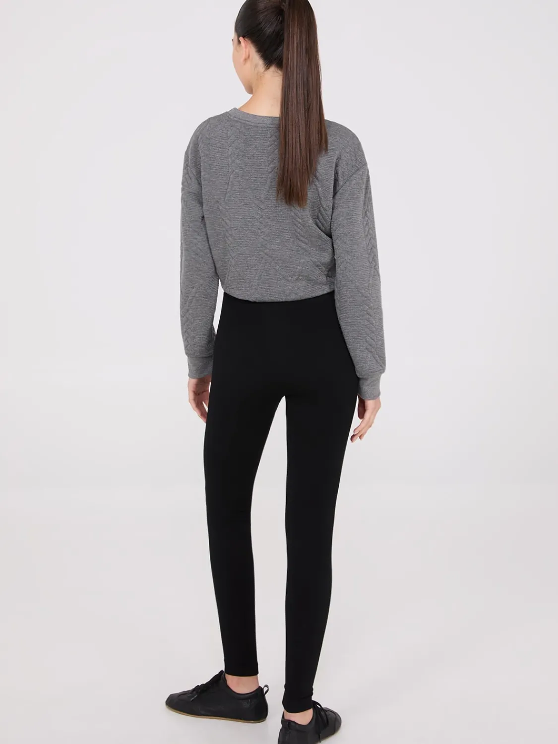 Suzy Shier Leggings & Sweatpants>Front Pintuck Fleece Lined Leggings