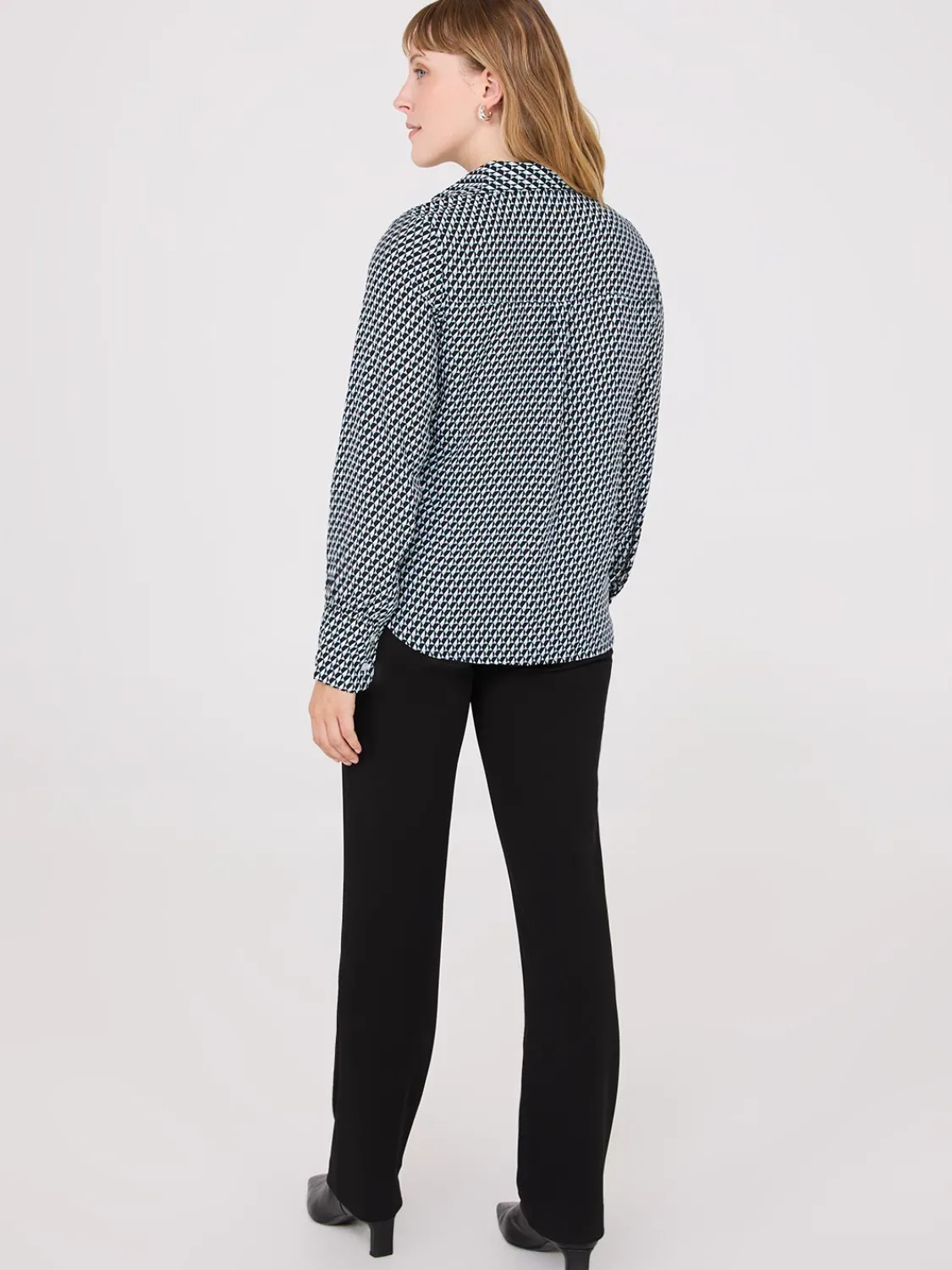 Suzy Shier Tops|Long Sleeve>Geo Print Crepe Chiffon Button-Front Blouse