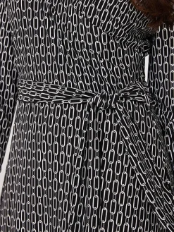 Suzy Shier Casual Dresses|Midi & Maxi>Geo Print Crossover A-Line Maxi Dress