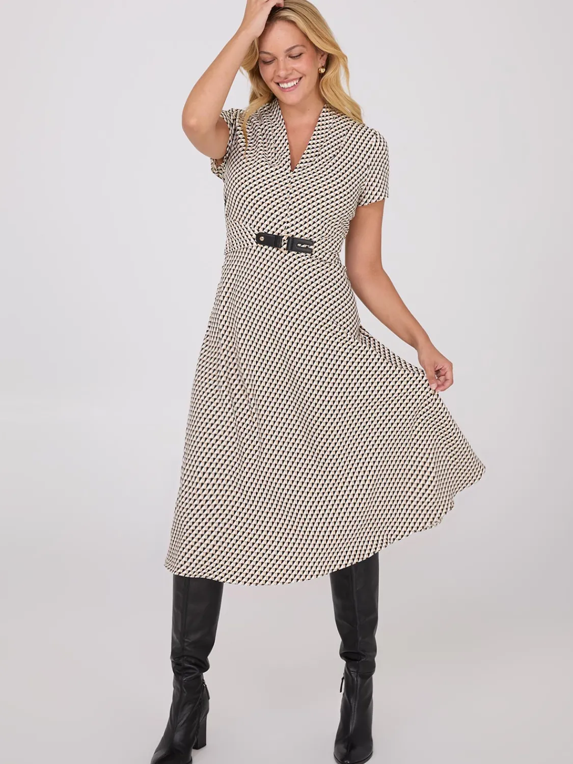 Suzy Shier Midi & Maxi>Geo Print Shawl Collar Belted Midi Dress