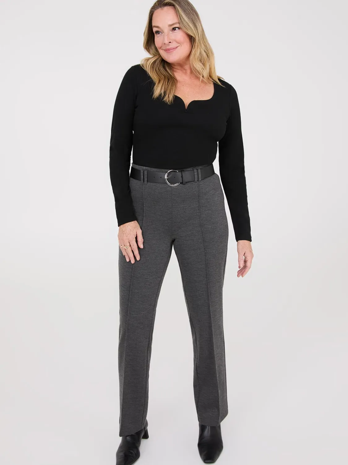 Suzy Shier Bottoms|Pants>High Rise Straight Leg Pants