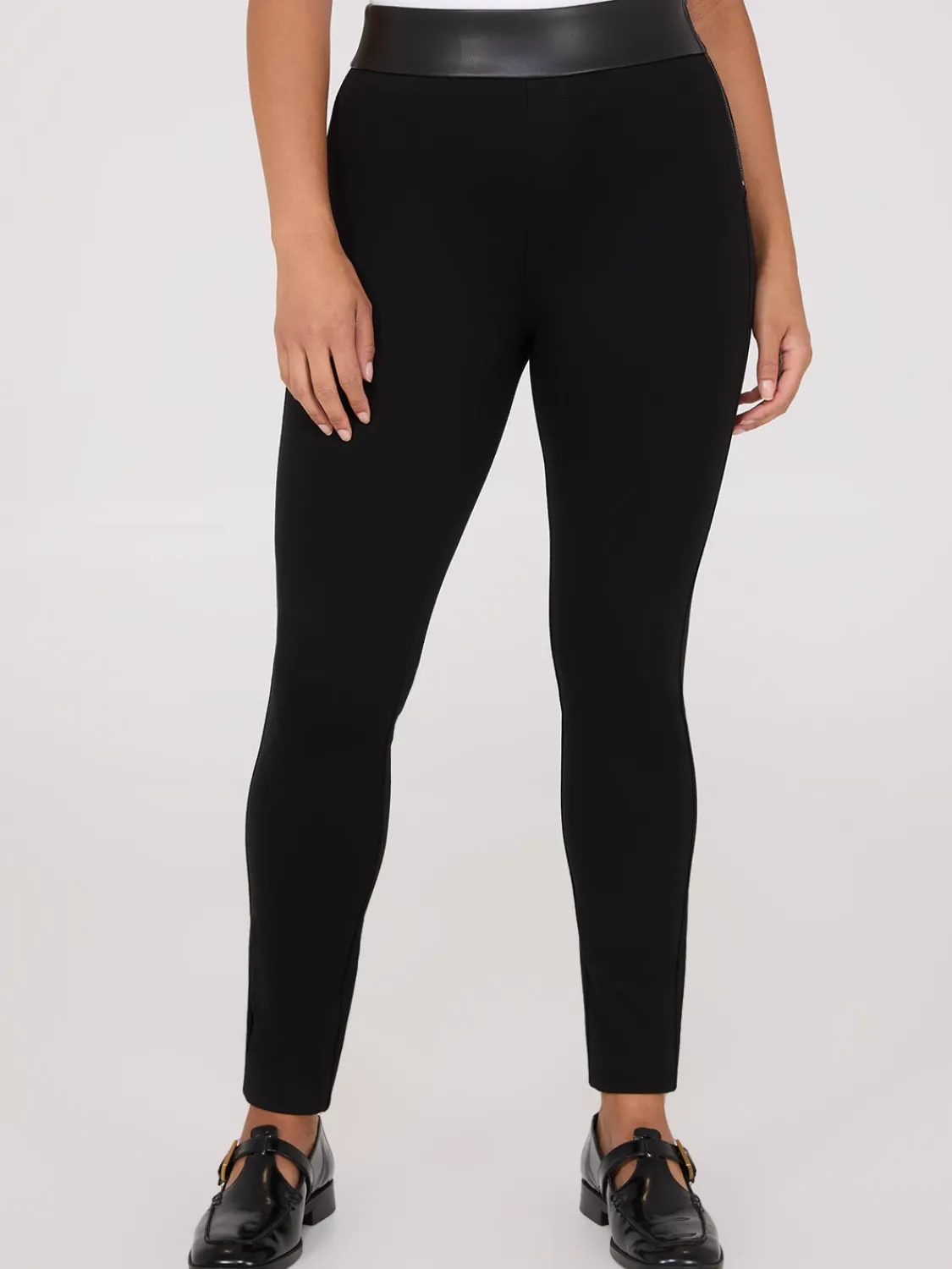 Suzy Shier Pants>High-Rise Pants With Faux Leather Waistband