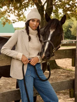 Suzy Shier Blazers & Vests>Houndstooth 2-Button Blazer