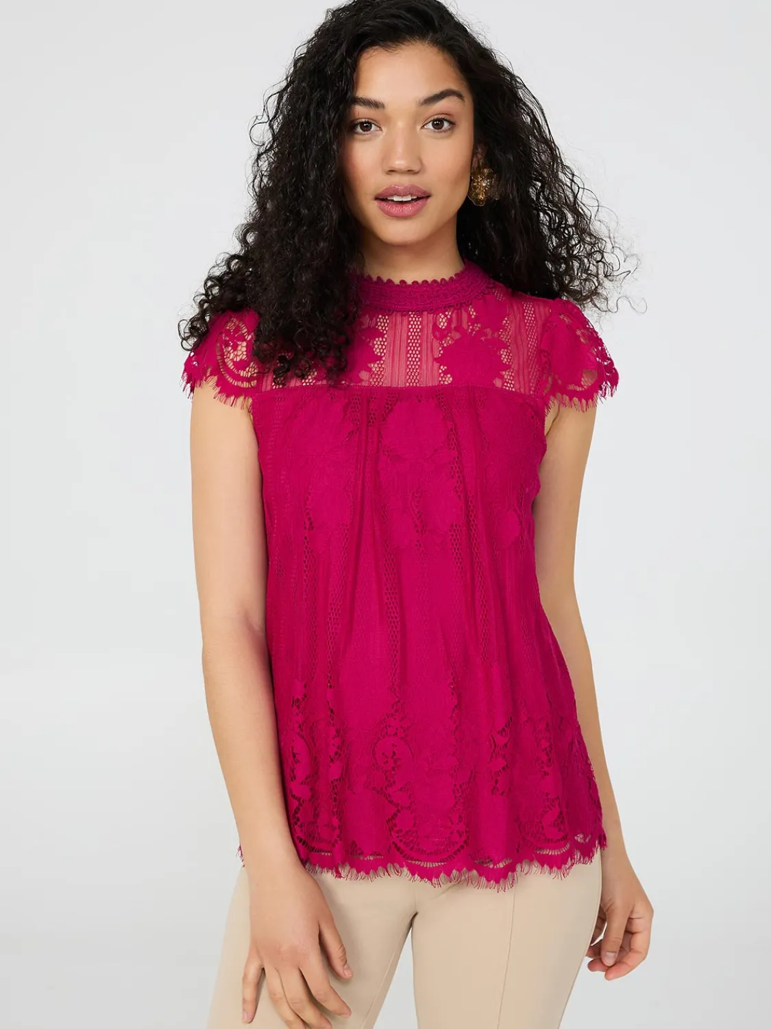 Suzy Shier Tops|Short Sleeve>Lace Cap Sleeve Top With Crochet Detail