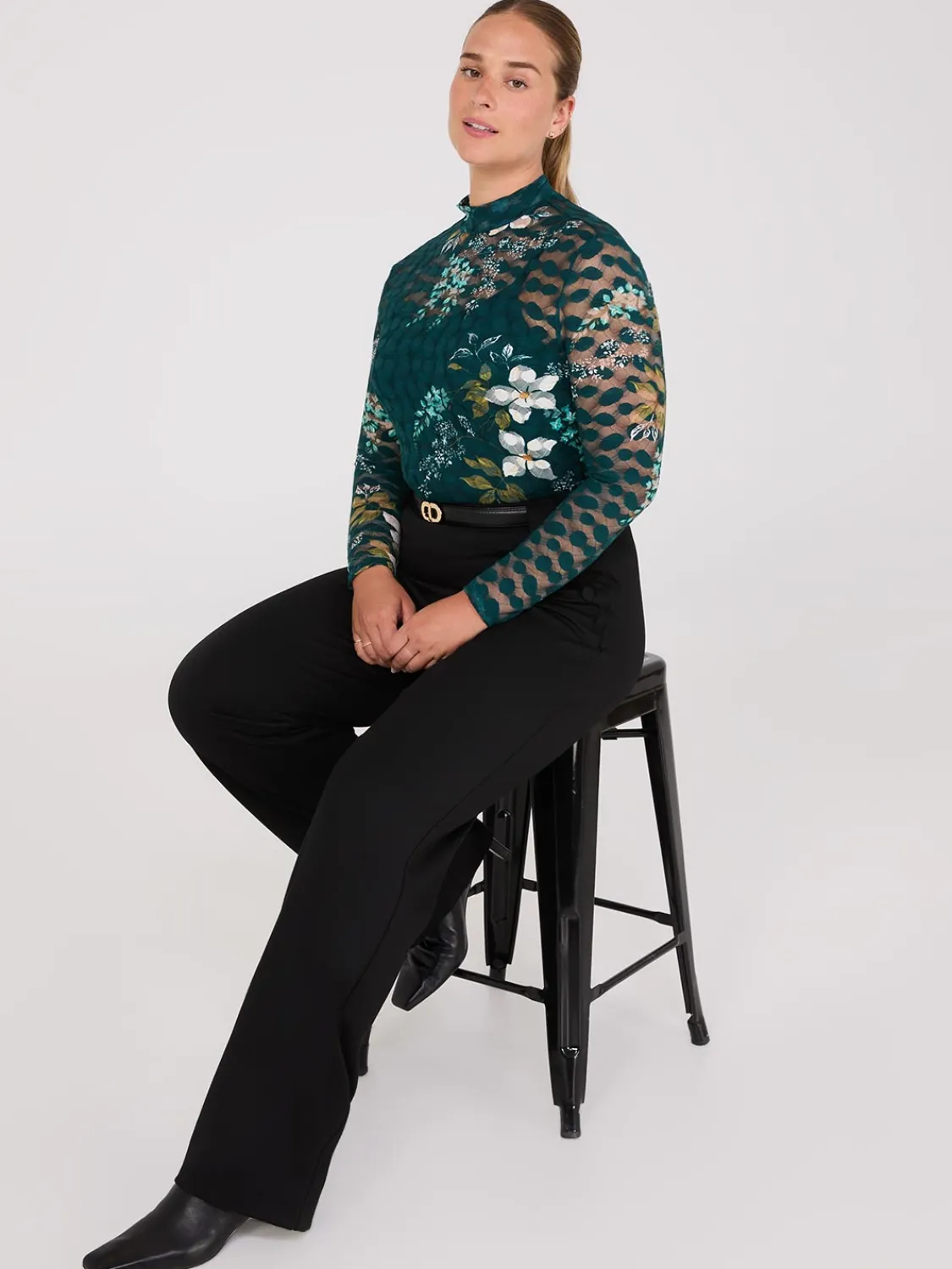 Suzy Shier Tops|Long Sleeve>Lace Floral Print Mock Neck Top