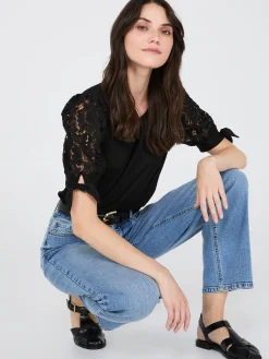 Suzy Shier Short Sleeve>Lace Tie Sleeve Pleated Top