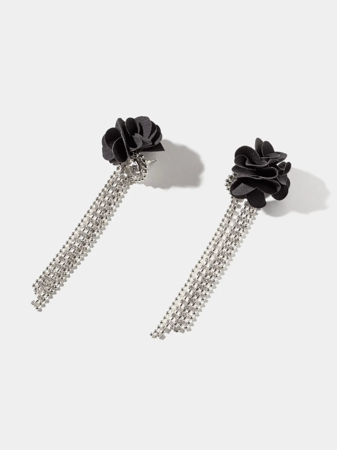 Suzy Shier Jewelry By Le Château>Long Jewelled Earring With Flower Detail