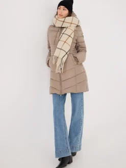 Suzy Shier Puffers & Jackets|Puffers & Jackets><noscript><img width=