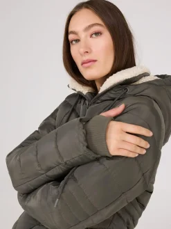 Suzy Shier Puffers & Jackets|Puffers & Jackets><noscript><img width=