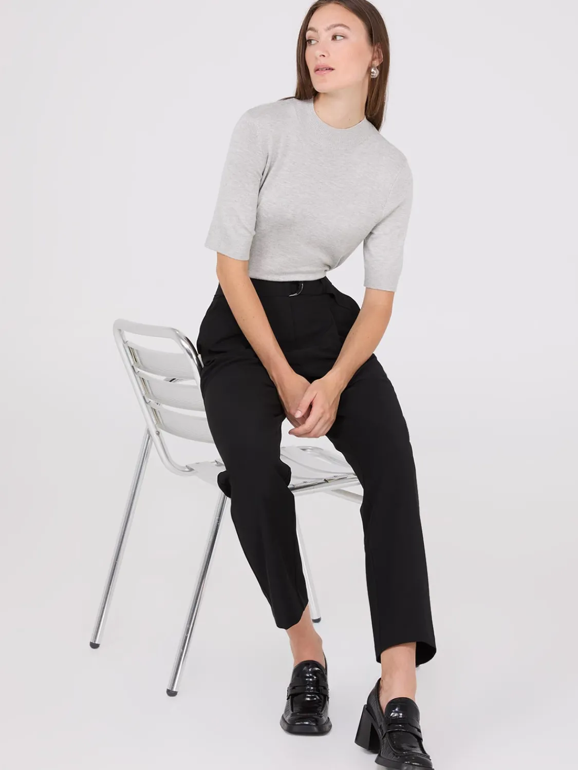 Suzy Shier Suiting|Bottoms>Mid-Rise Pleated Pants