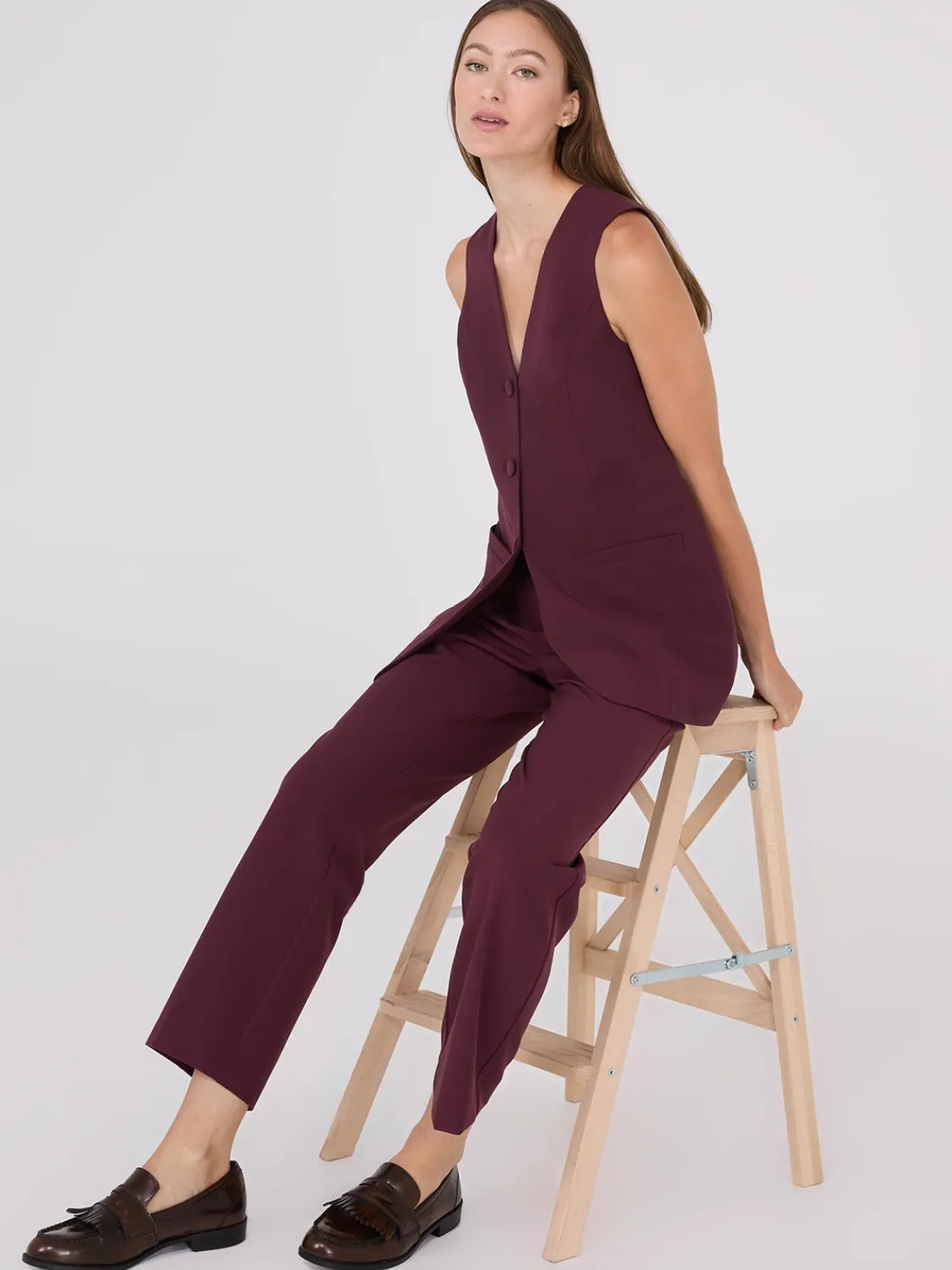 Suzy Shier Suiting|Bottoms>Mid-Rise Pleated Pants