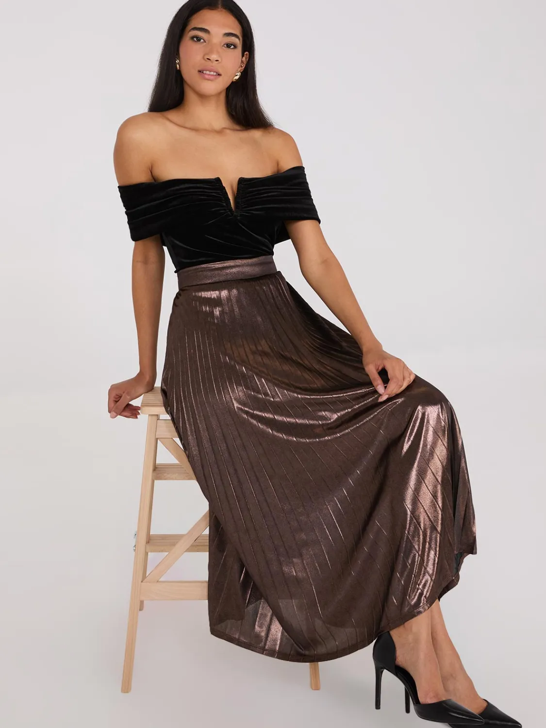Suzy Shier Sleeveless|Fashion Tops>Off-The-Shoulder Velvet Top