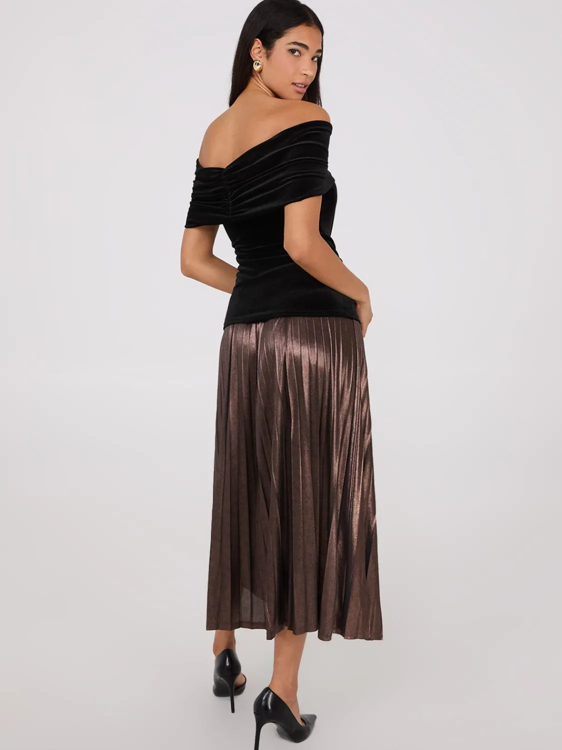 Suzy Shier Sleeveless|Fashion Tops>Off-The-Shoulder Velvet Top