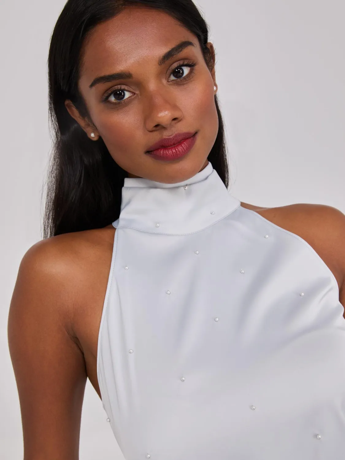 Suzy Shier Tops|Sleeveless>Pearl Halter Mock Neck Top