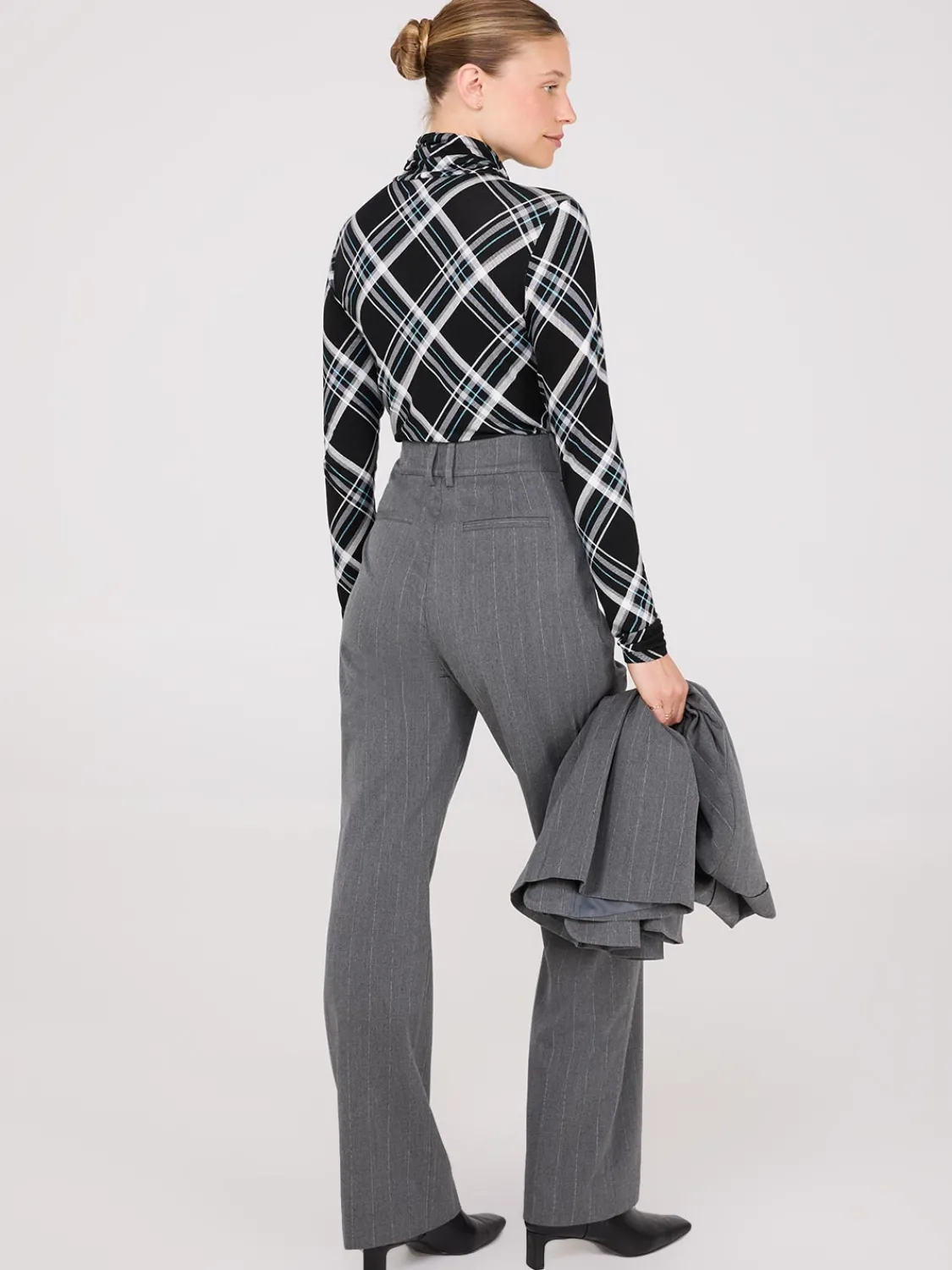 Suzy Shier Suiting|Bottoms>Pinstripe Wide-Leg Pants