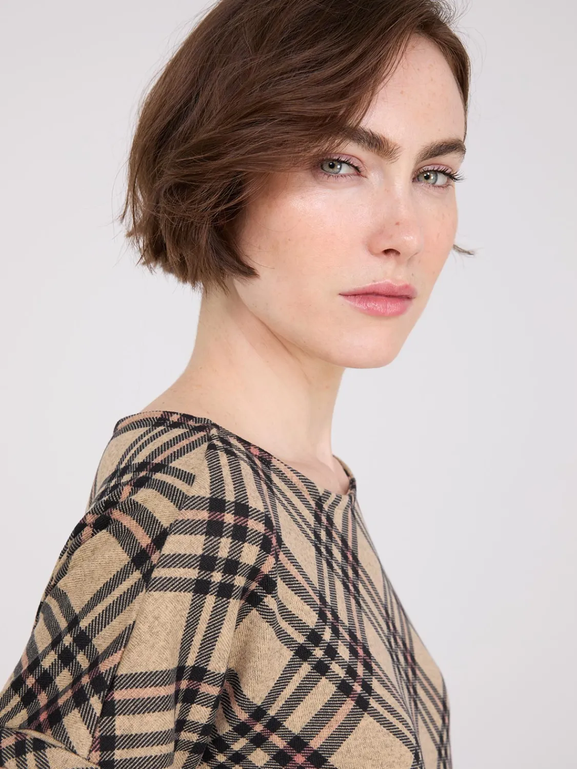 Suzy Shier Short Sleeve|Tank Tops & T-Shirts>Plaid Cuffed Dolman Sleeve T-Shirt