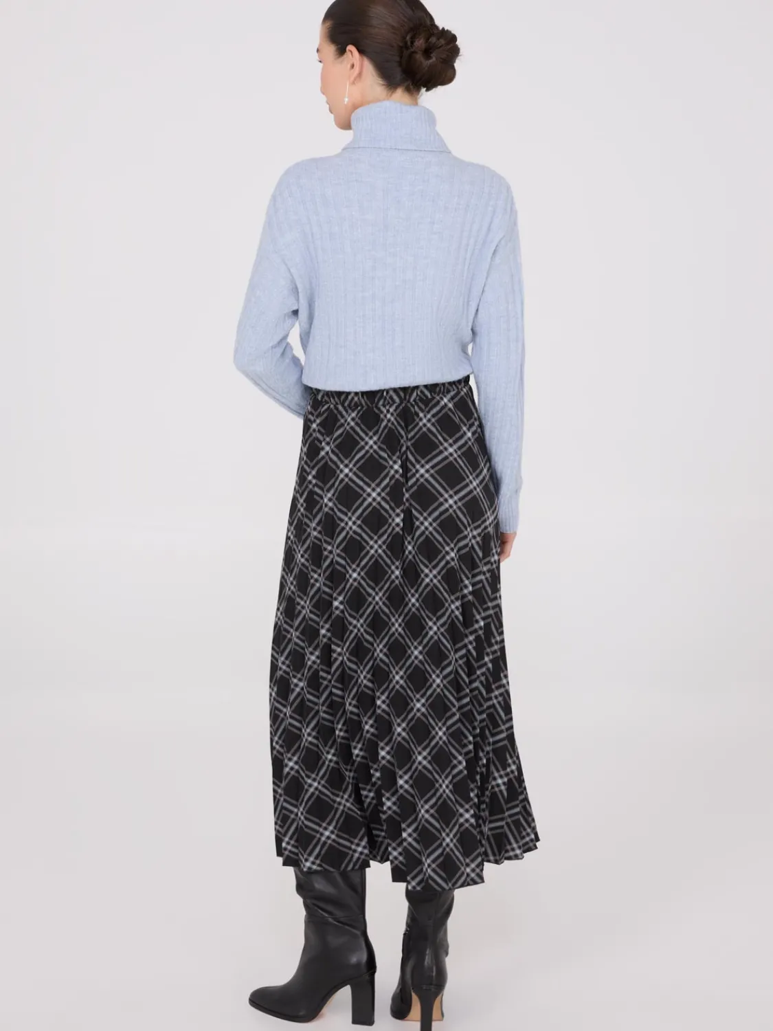 Suzy Shier Skirts>Plaid Print Pleated Midi Skirt