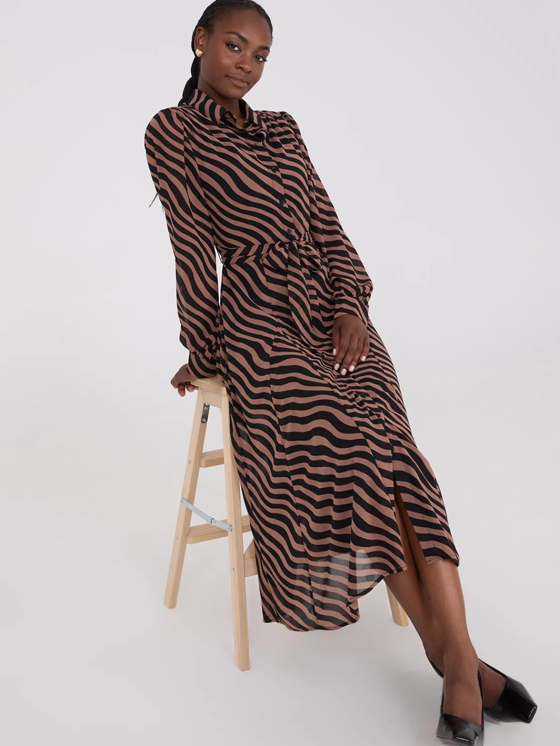 Suzy Shier Work Dresses|Dresses>Printed Chiffon Maxi Shirt Dress