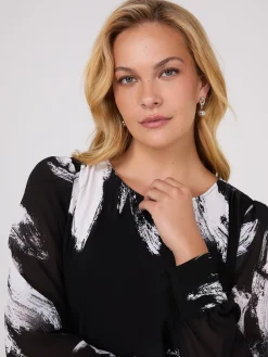 Suzy Shier Tops|Long Sleeve>Printed Long Chiffon Sleeve Boat Neck Top