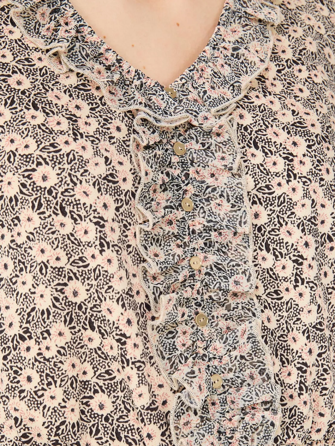 Suzy Shier Tops|Short Sleeve>Printed Textured V-Neck Top With Smocked Bottom Band