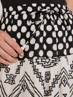 Suzy Shier Skirts>Printed Tiered Maxi Skirt