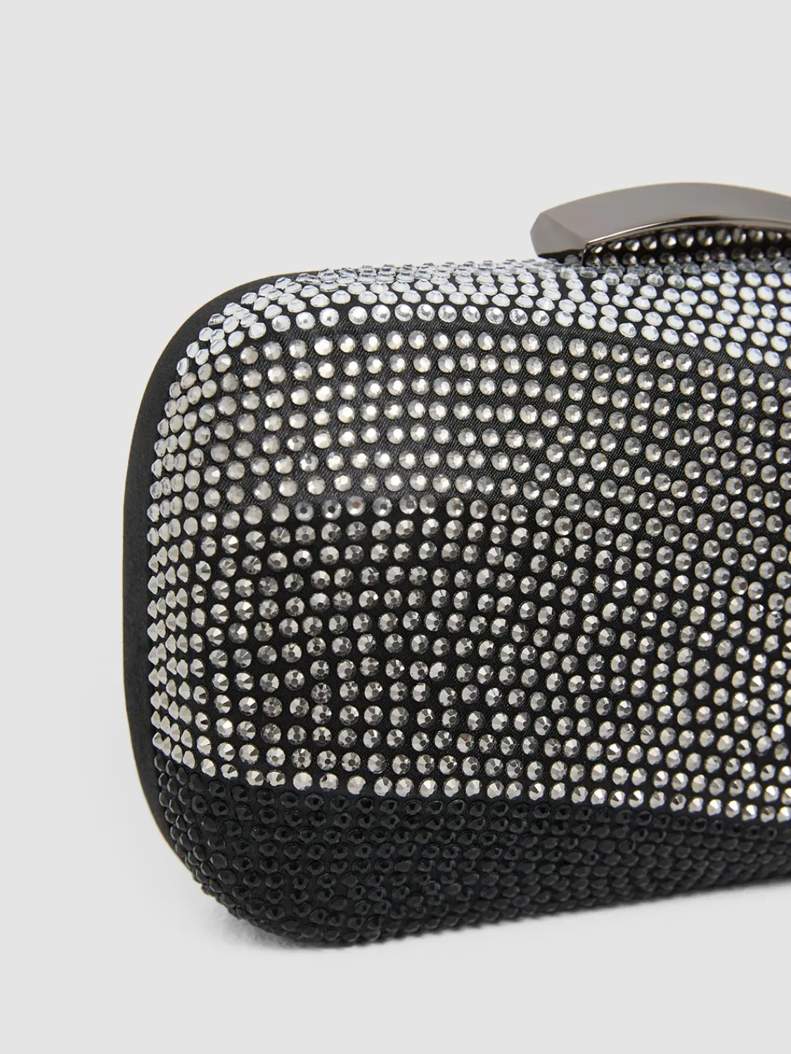Suzy Shier Handbags By Le Château>Rhinestone Minaudiere With Jewelled Top Closure