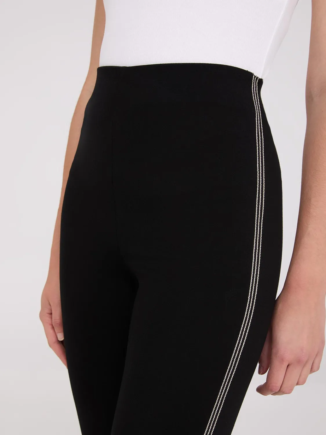 Suzy Shier Pants>Rhinestone Side Trim Skinny Leg Pants