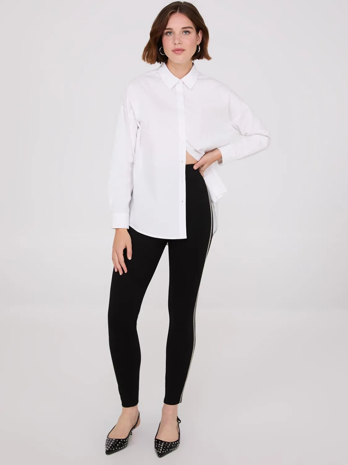 Suzy Shier Pants>Rhinestone Side Trim Skinny Leg Pants