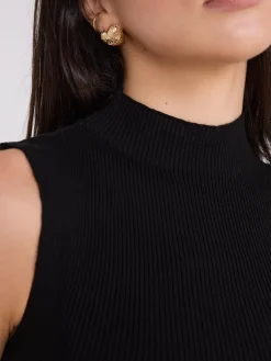 Suzy Shier Sleeveless|Sweaters & Cardigans><noscript><img width=